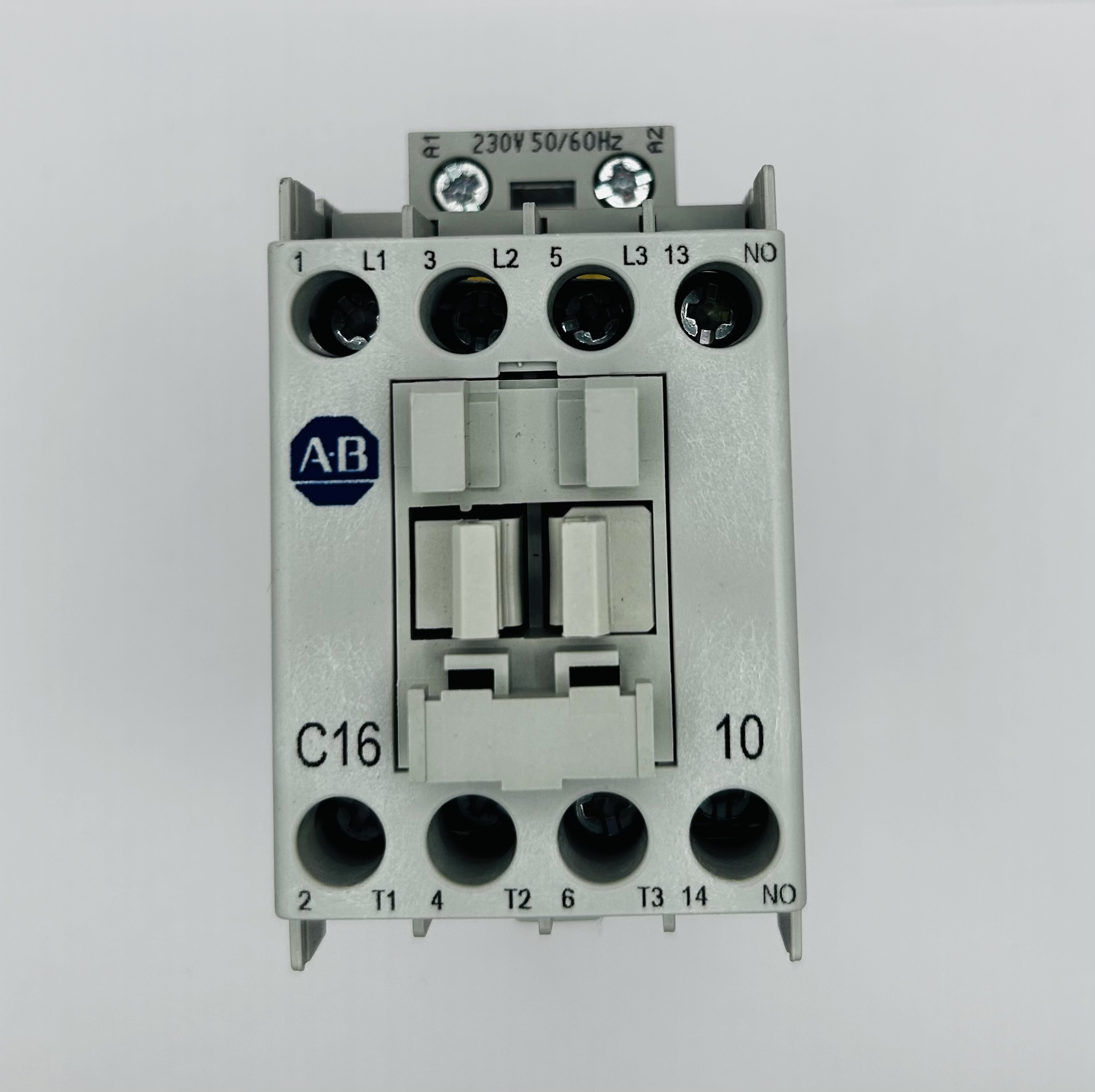 CONTACTEUR ELECTROMAGNETIQUE - 230 V - 50/60 Hz